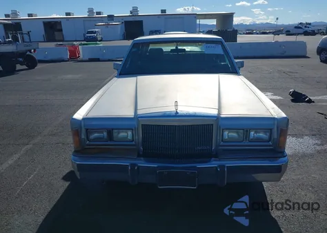 1989 Lincoln Town Car Cartier from USA, damaged, VIN 1LNBM83F2KY816123